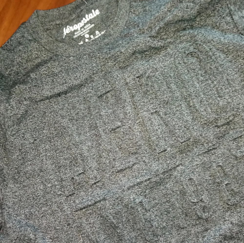 Aeropostale NYC T-shirt - Picture 3 of 5